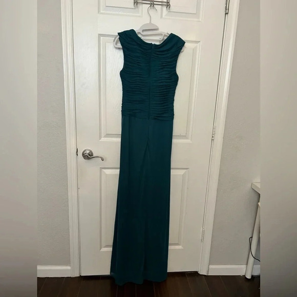 ! Adrianna Papell Embellished Pleated Bodice Mesh Gown Sz 4 Forest - Picture 4 of 7